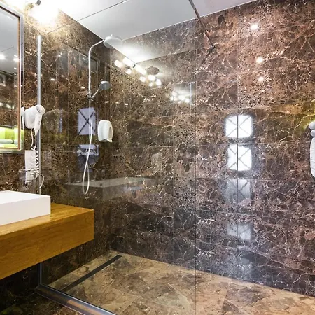 Hotel F&b 4*