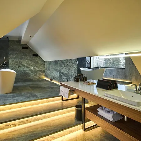 Hotel F&b 4*