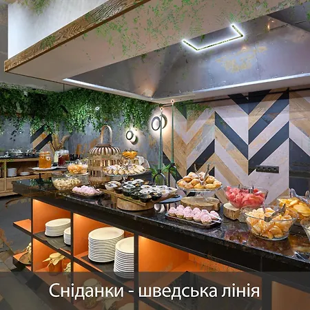 Ξενοδοχείο F&b 4*