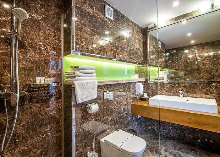 Otel F&b