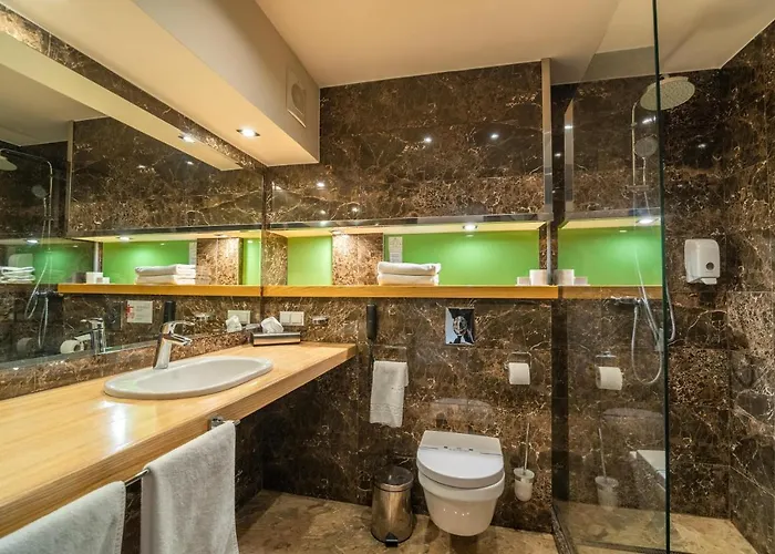 F&b Otel 4*