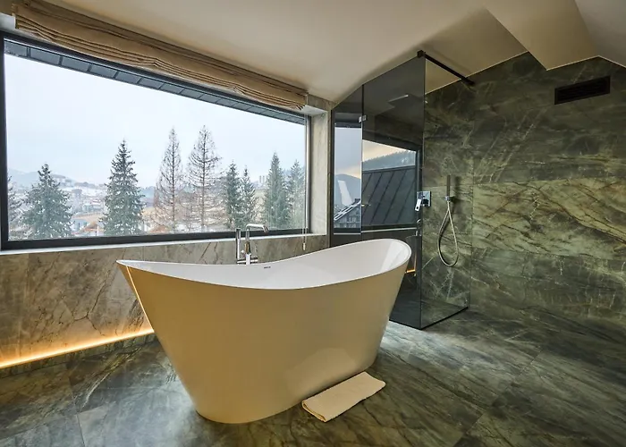 Hotel F&b