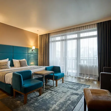 Hotell F&b 4*